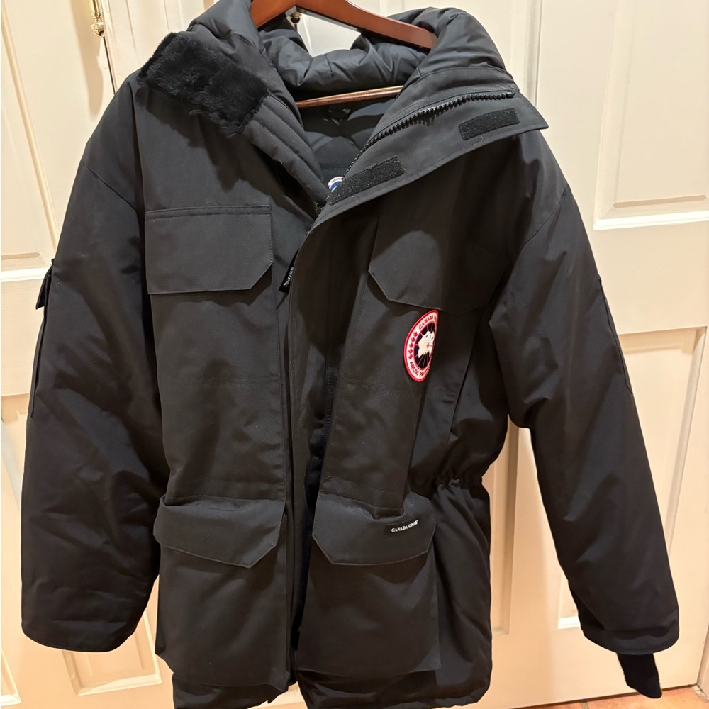 Canada Goose Black Puffer Jacket with Fur hood